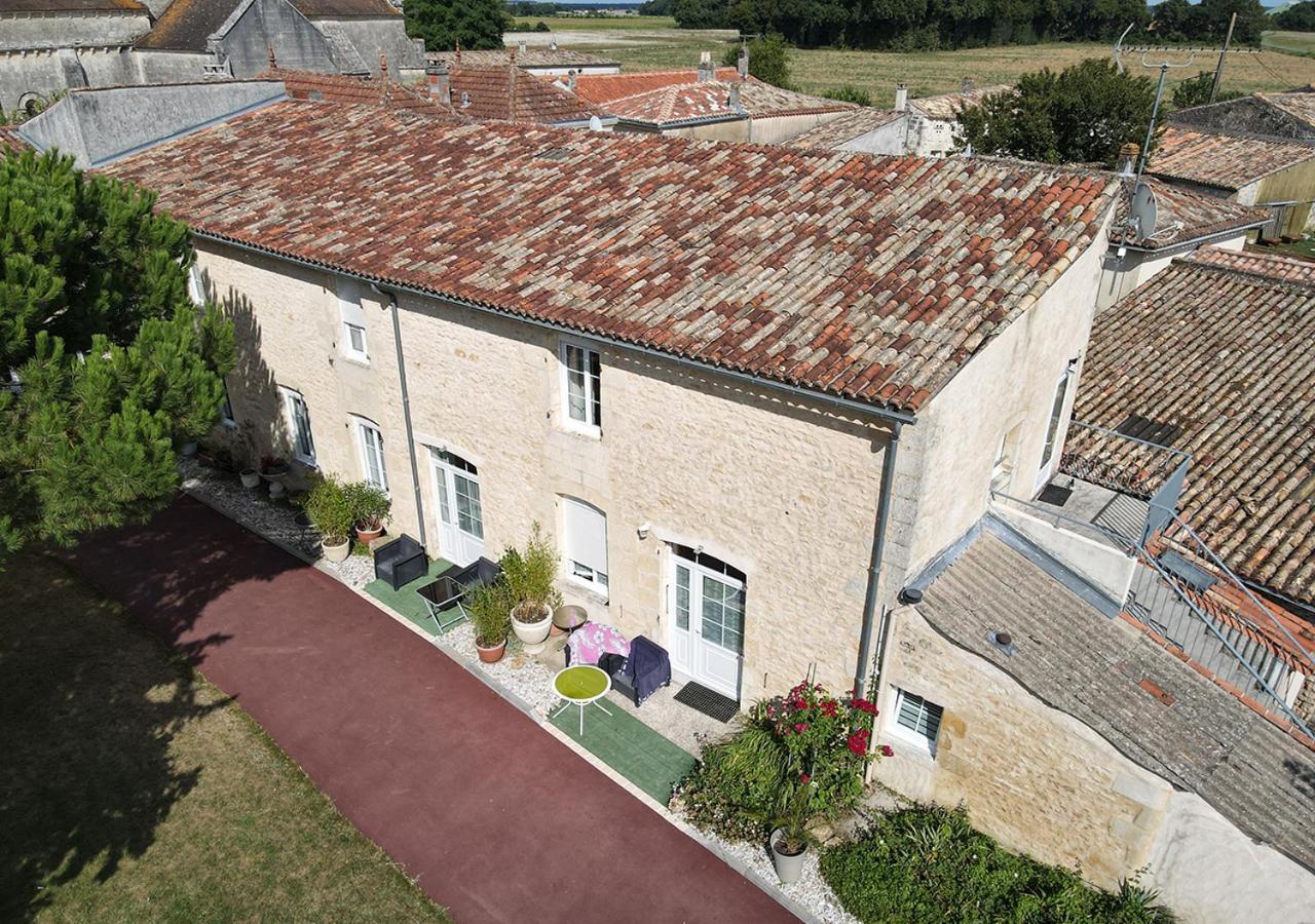 Jardin D'Arcy - Chambres D'Hotes Avec Piscine Et Spa Bois Εξωτερικό φωτογραφία